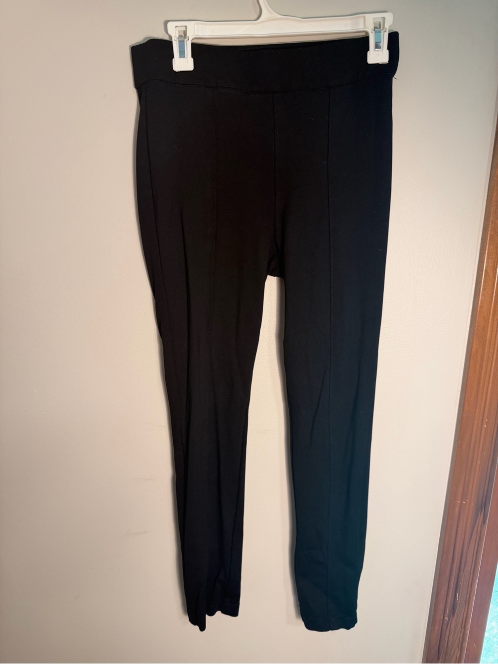 Anne Klein Black Ponte Front Seam Pull on Legging Size 6